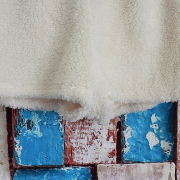 Women's No Boundaries Plush Shorts 1.5” Inseam XXLARGE Vendor Natural NEW - Picture 4 of 7